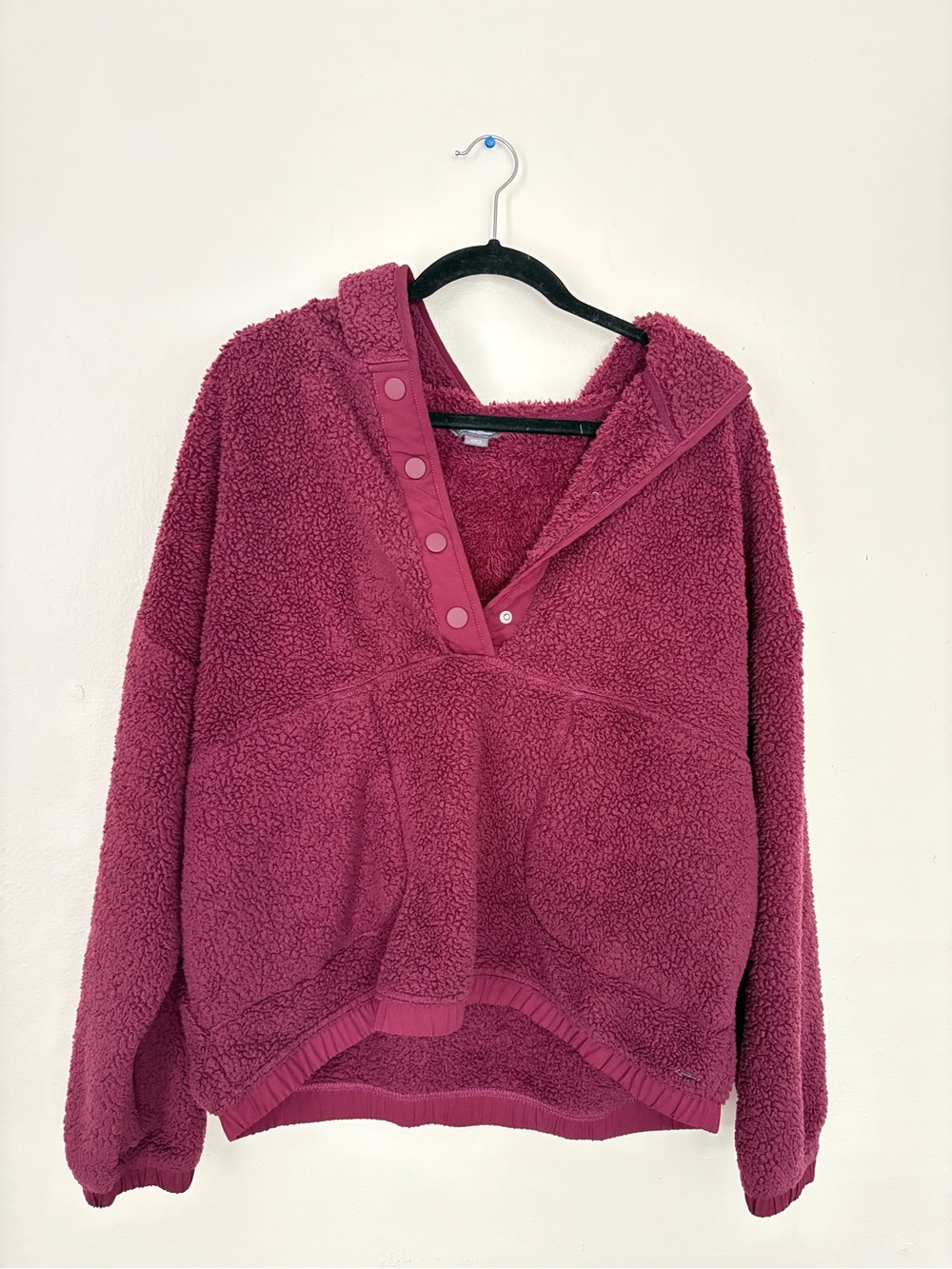 Eddie Bauer Plush Sherpa Pullover in Burgundy